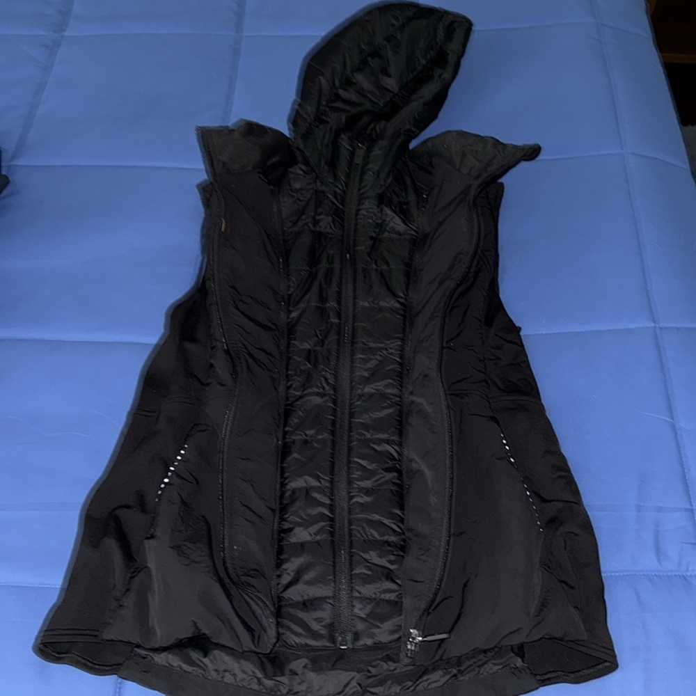 Lululemon Another Mile Hooded Full Zip Vest Sz 14 in Black! - Picture 6 of 12
